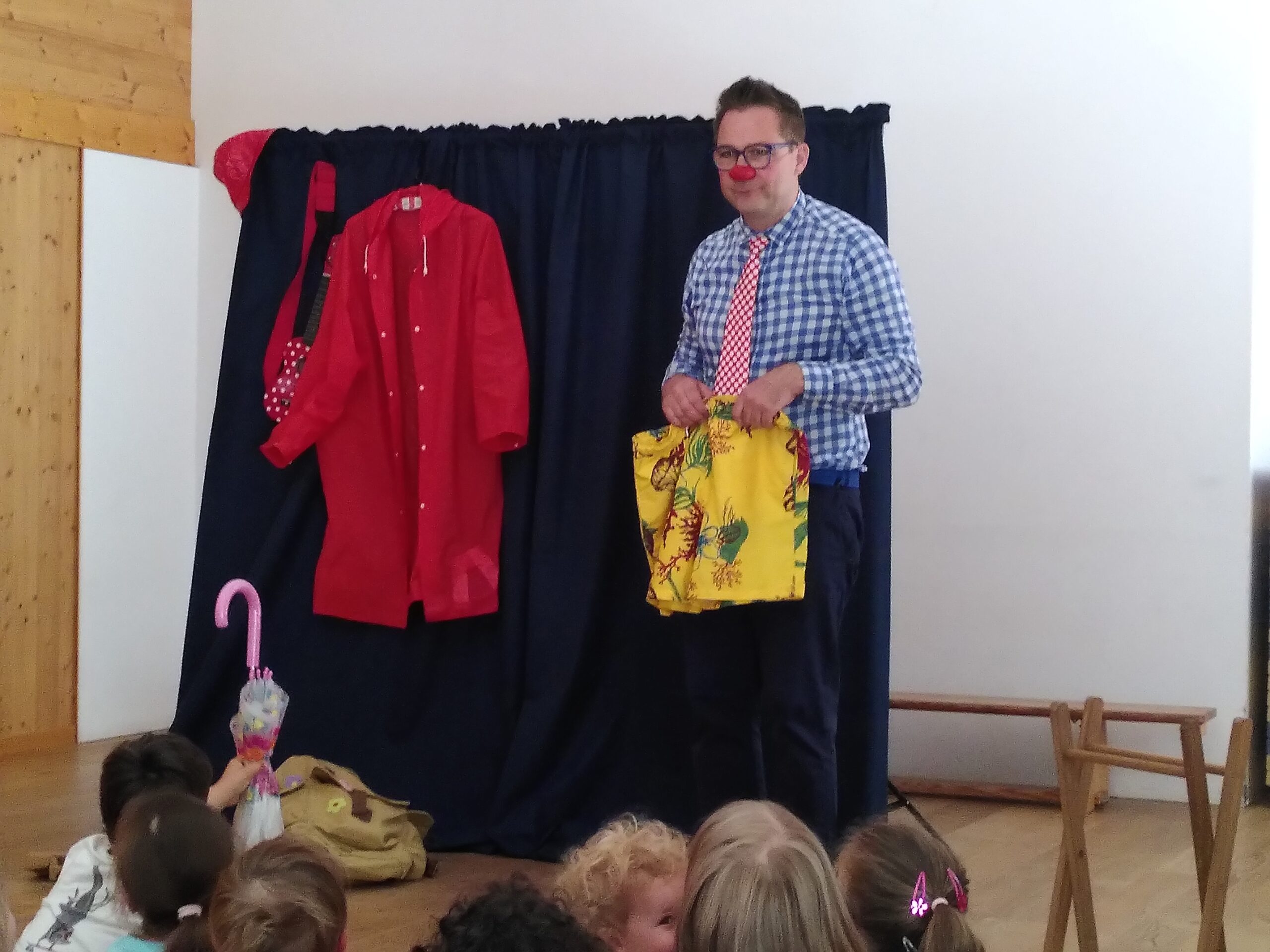 Clown Dudu auf Besuch im Kindergarten Lanzendorf